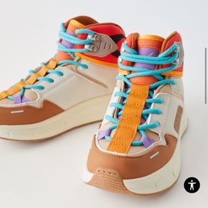 Zara high top sneakers. Fit 7
